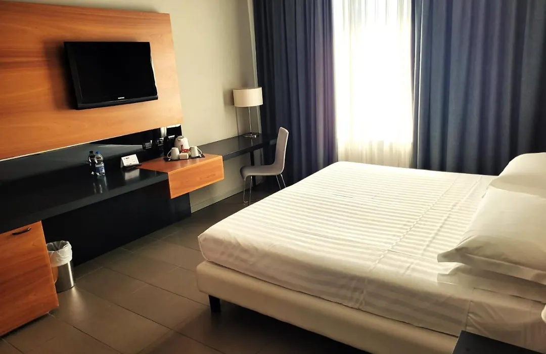 Cosmopolitan Hotel-1