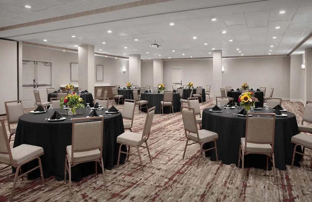 Hilton Garden Inn Philadelphia-Fort Washington-1