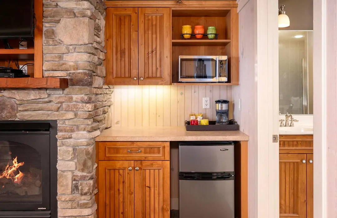 Larsmont Cottages-1