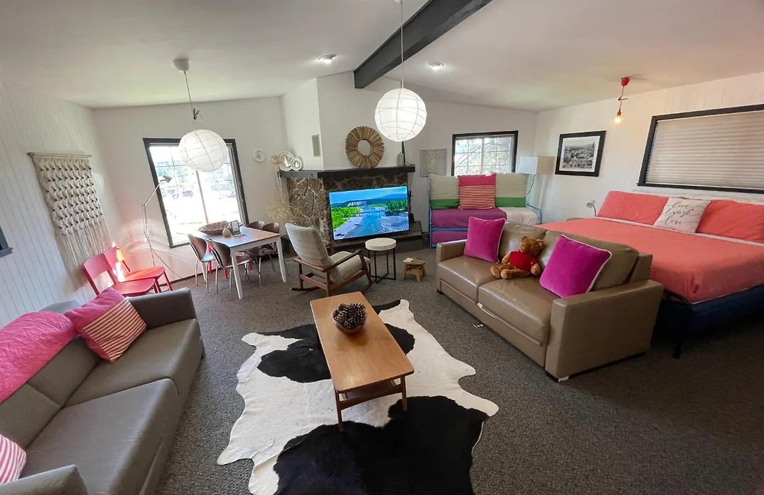 Chalet Inn-1