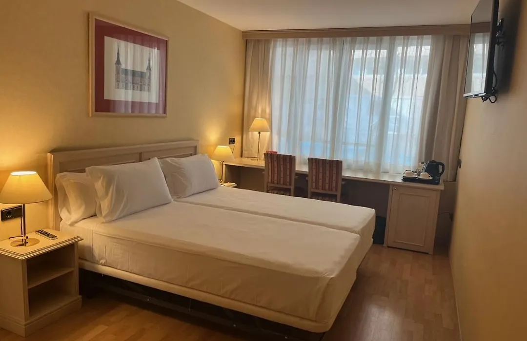 Bypillow Castellana-1