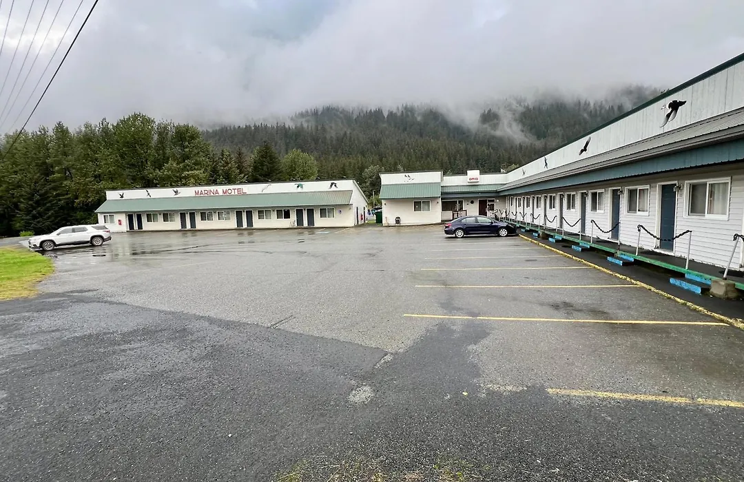 Marina Motel-1
