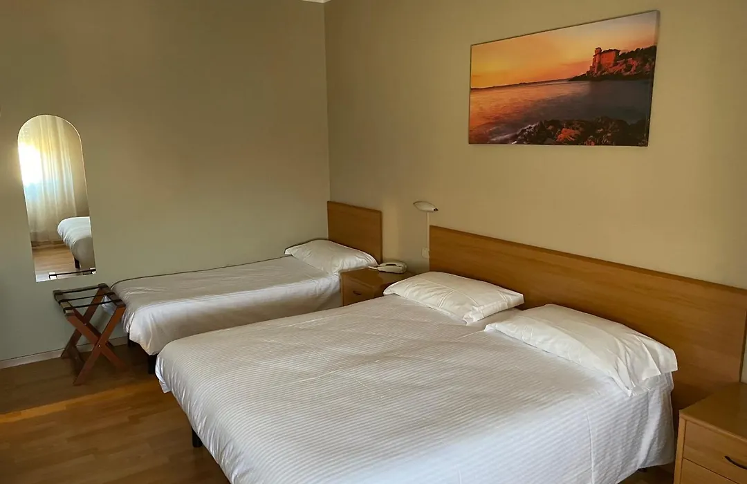 Piccolo Hotel-1