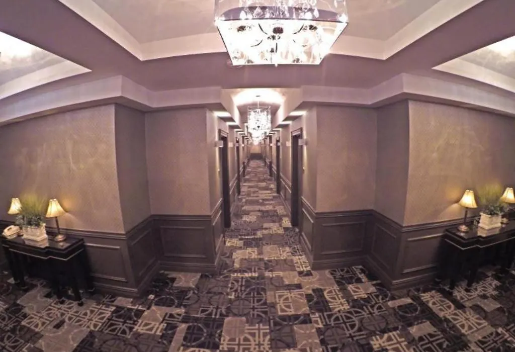 Grand Hotel & Suites-1