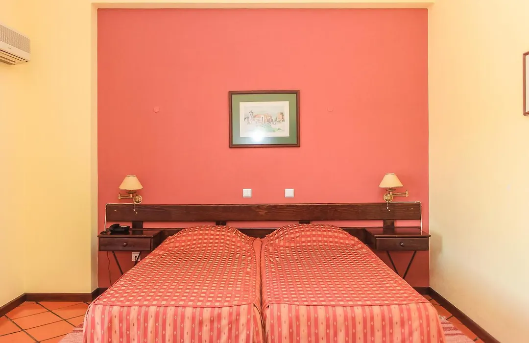 Hotel Colina Dos Mouros-1