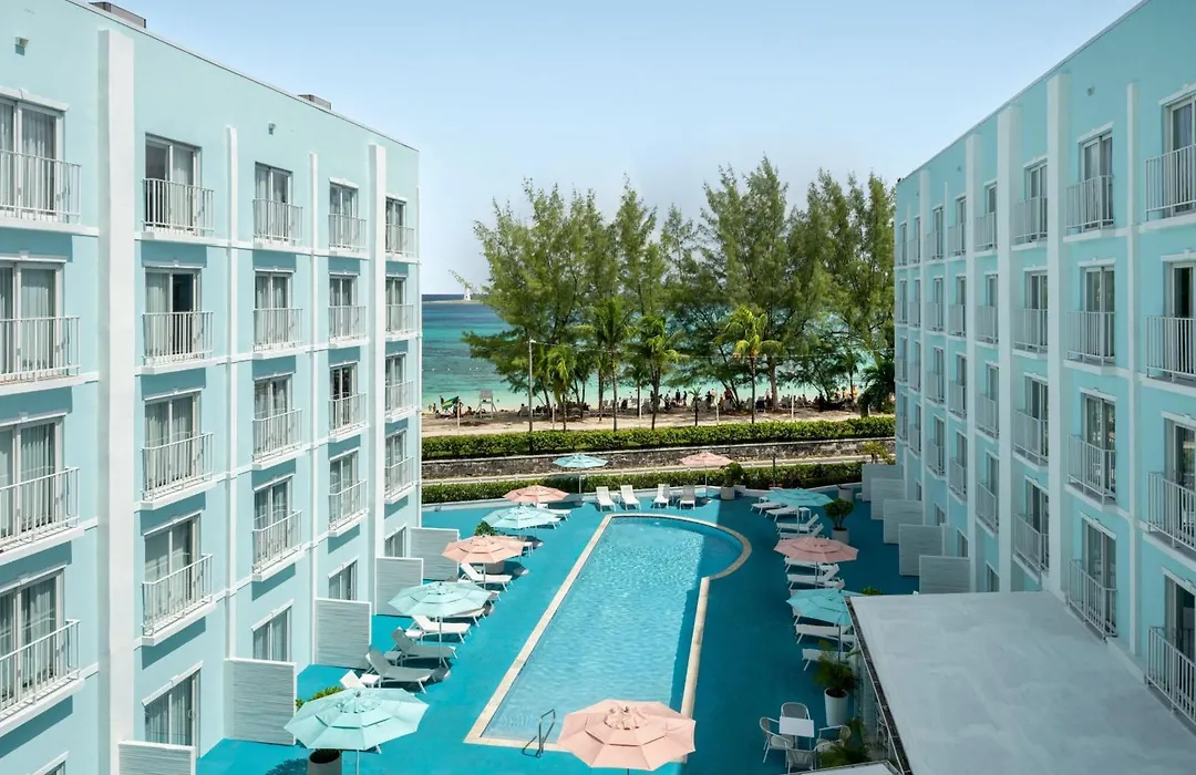 Courtyard By Marriott Nassau Downtown/Junkanoo Beach-1
