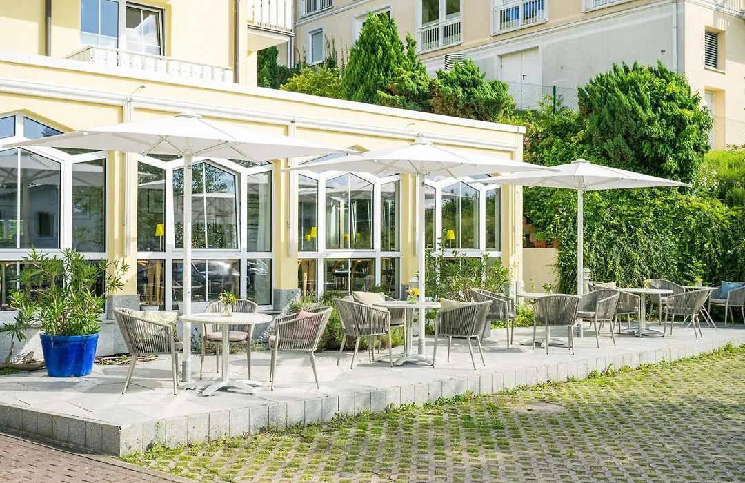 Inselhotel Rügen-1