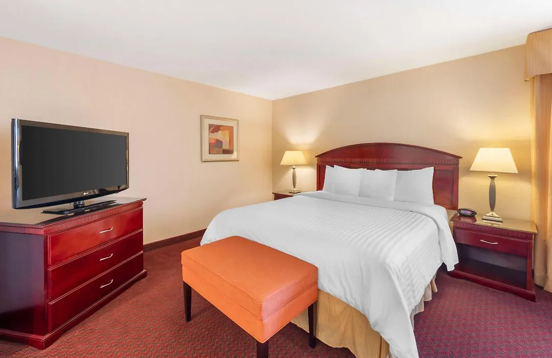Best Western Plus West Covina Inn-1