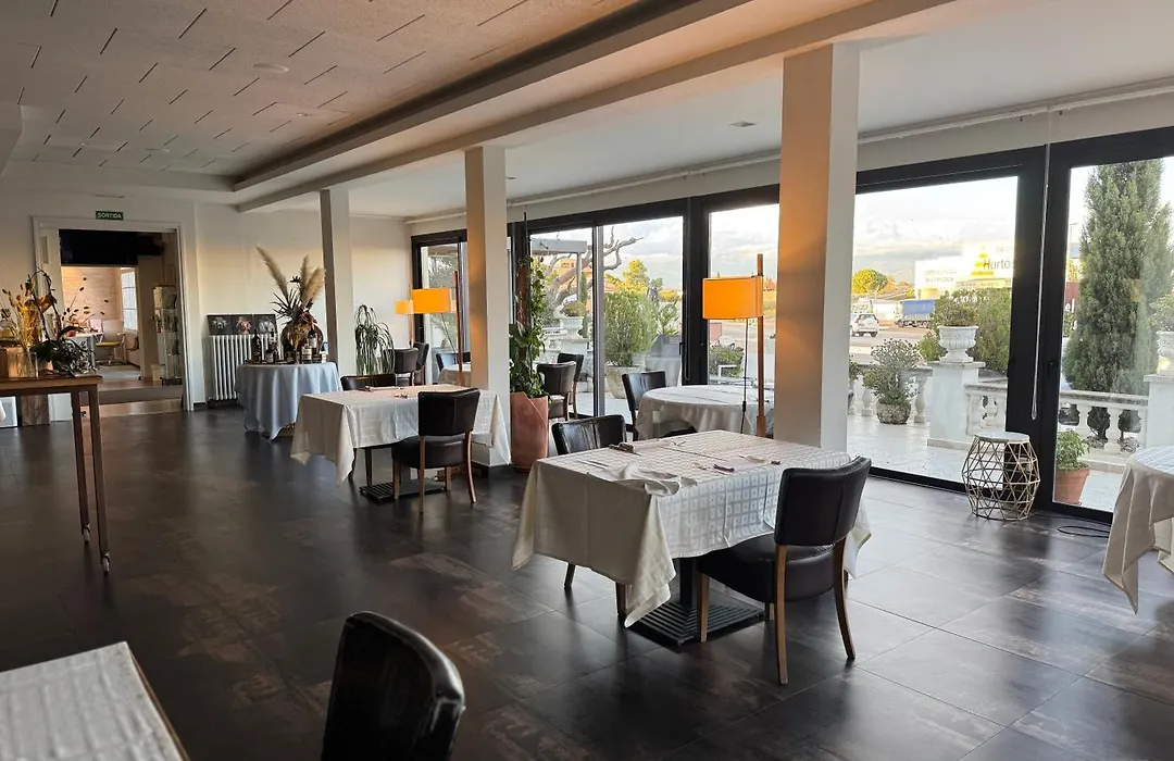 Hotel & Restaurant Figueres Parc-1