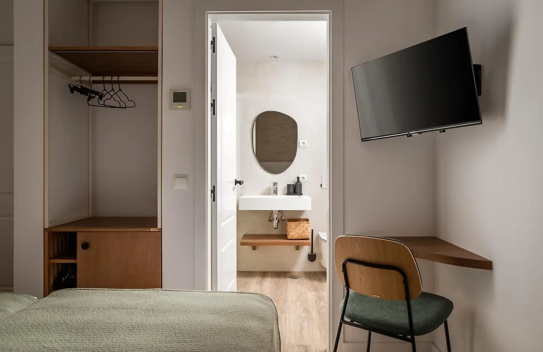 BYPILLOW Casa Gades-1