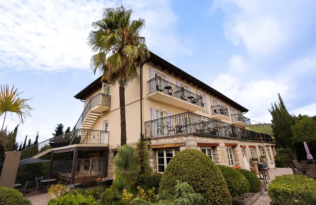 Hôtel Eze Hermitage B&B-1