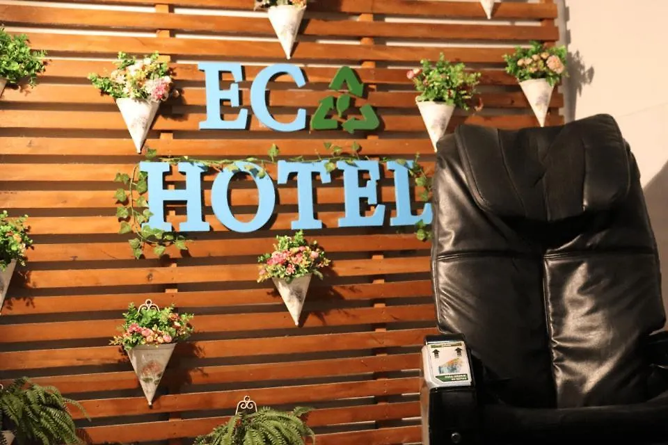 Eco Hotel-1