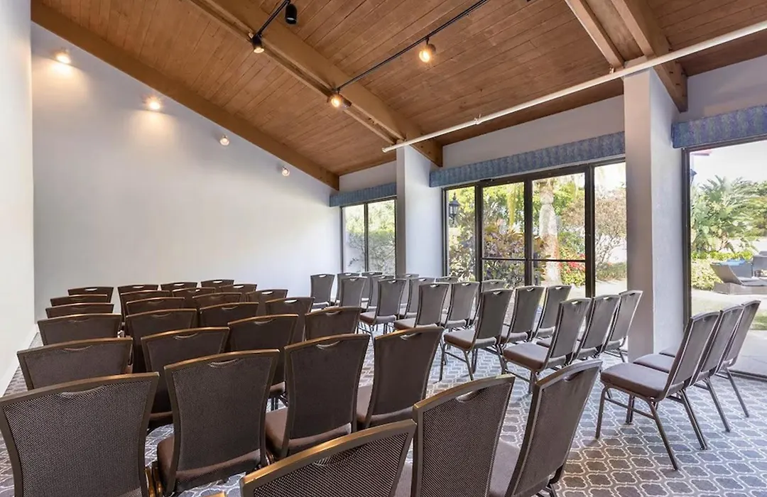 88 Palms Hotel & Event Center-1