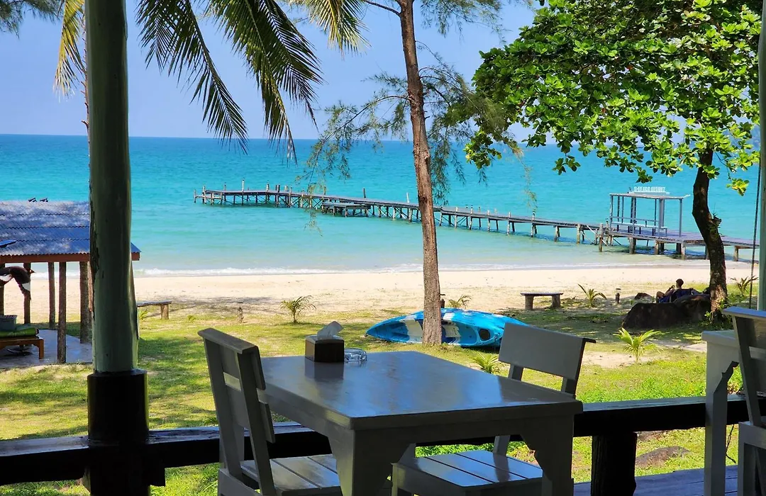 S Beach Resort-1