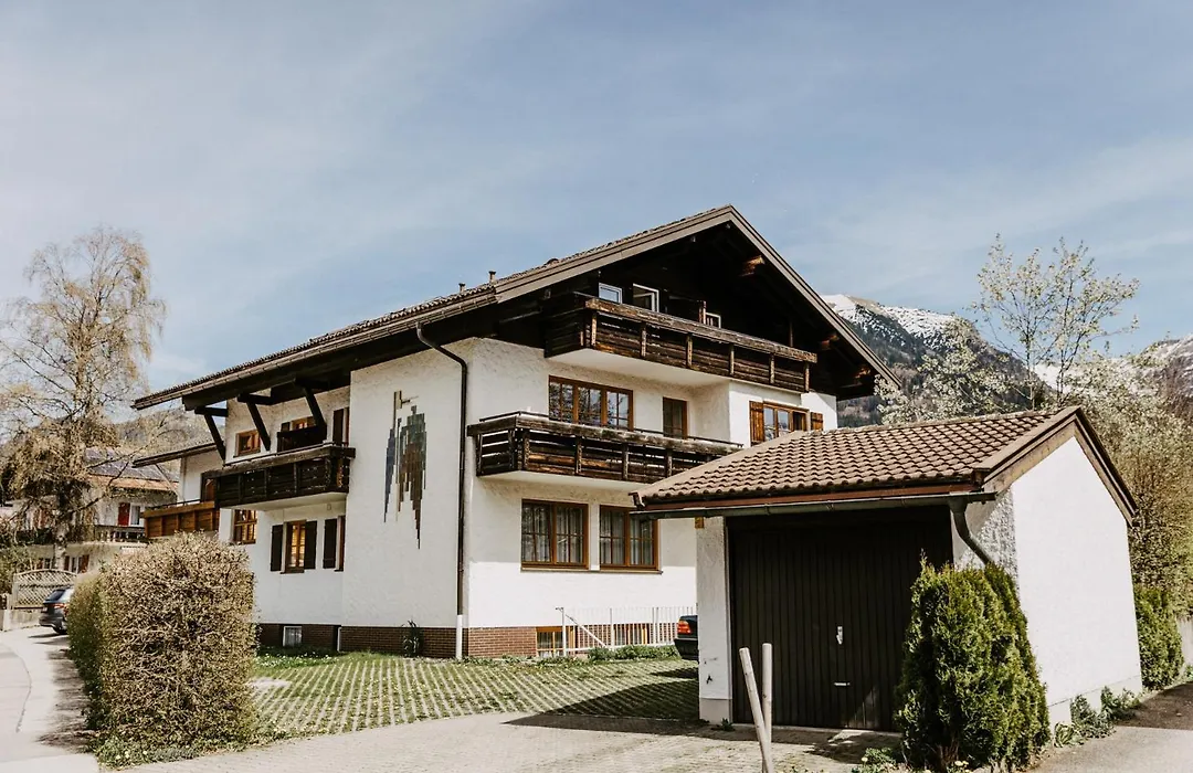 Gästehaus Alpenhorst-1