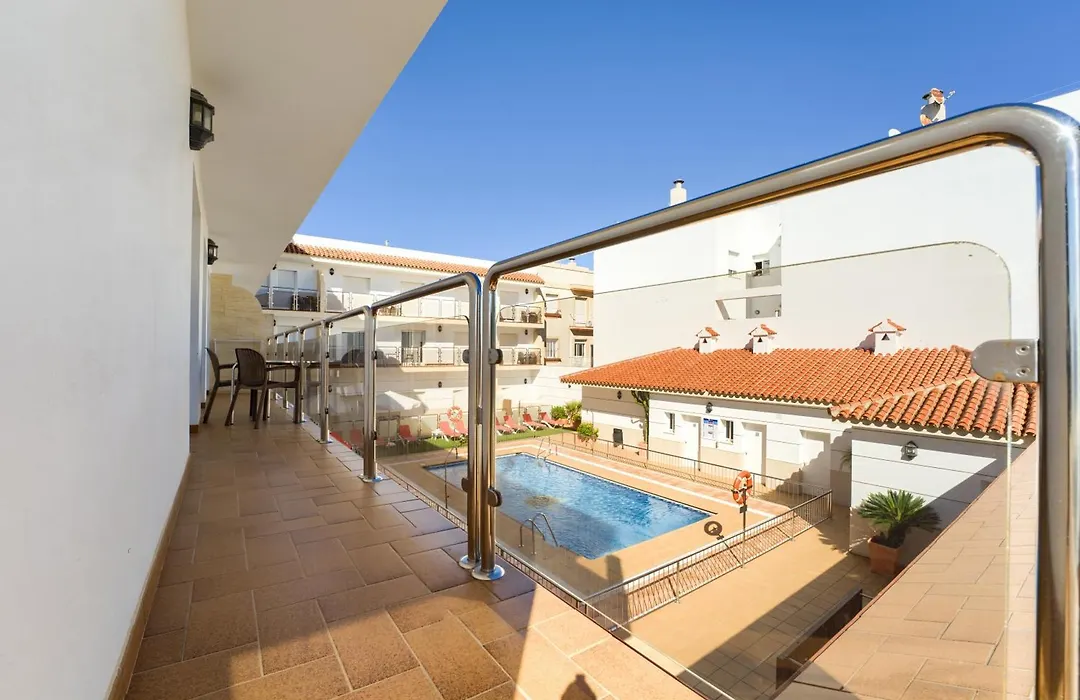 Hotel Apartamentos Loto Conil-1