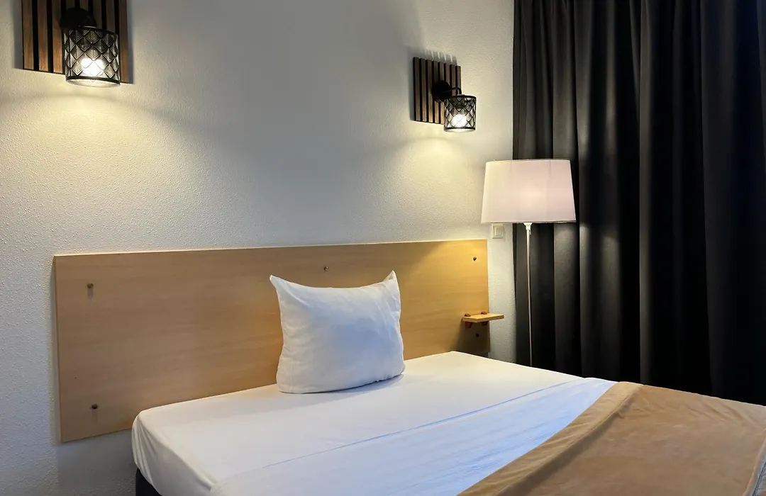 Hotel Premium-1