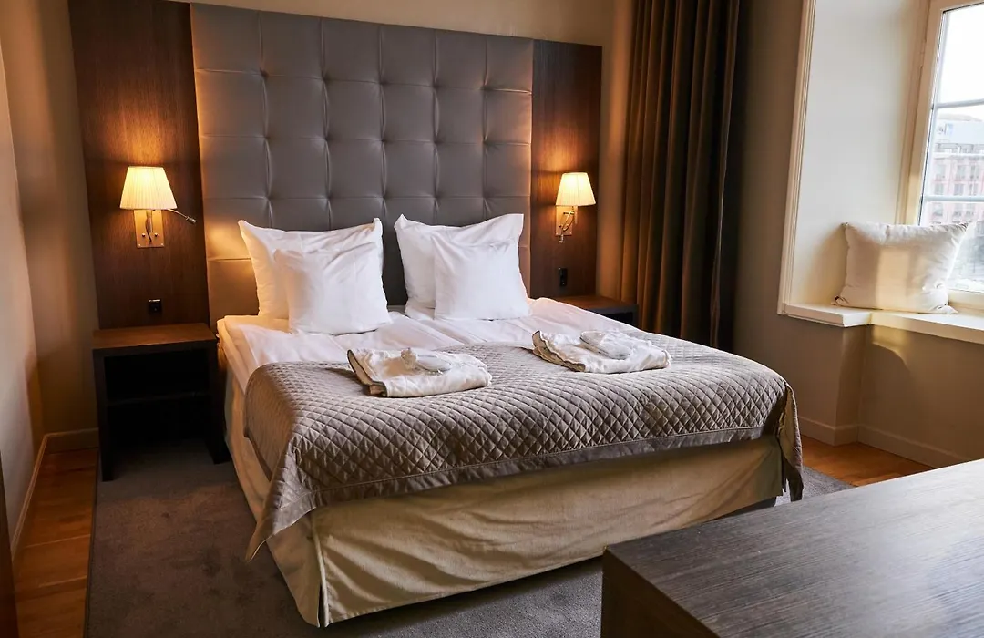 Clarion Hotel Post-1