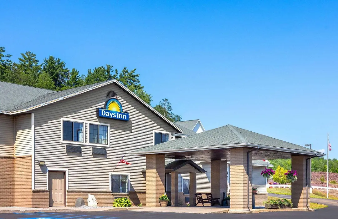 Days Inn By Wyndham Iron Mountain-1