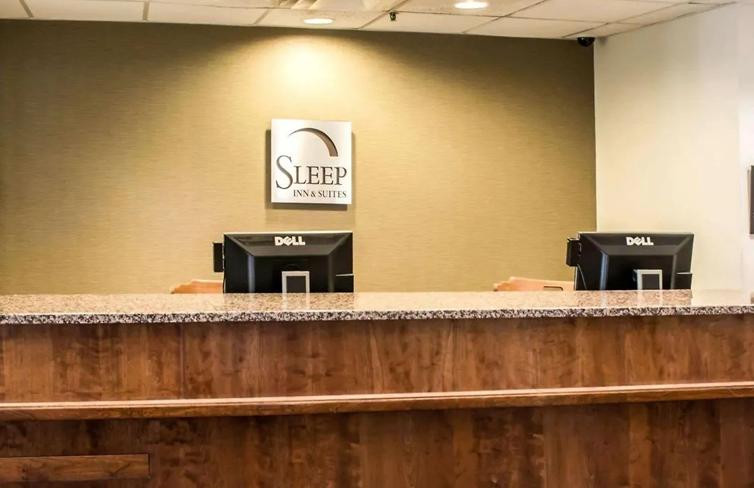 Sleep Inn & Suites Virginia Horse Center-1
