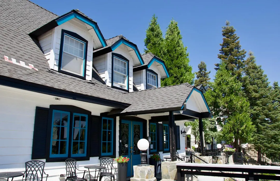 Arrowhead Lake Inn-1