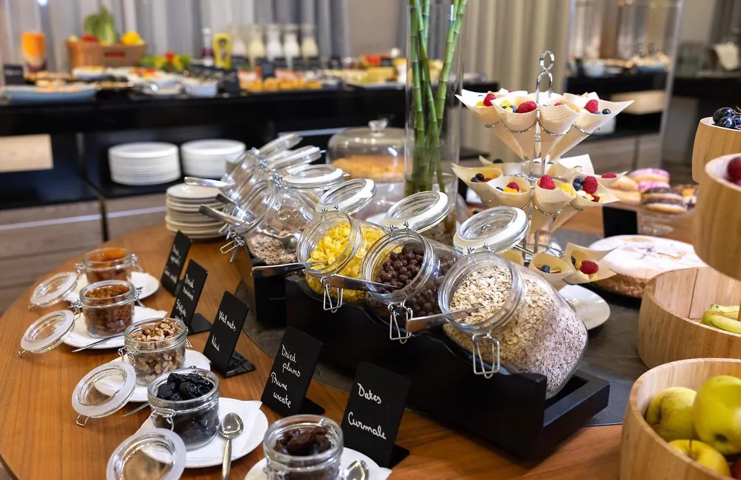 Tresor Le Palais Timisoara, Curio Collection By Hilton-1