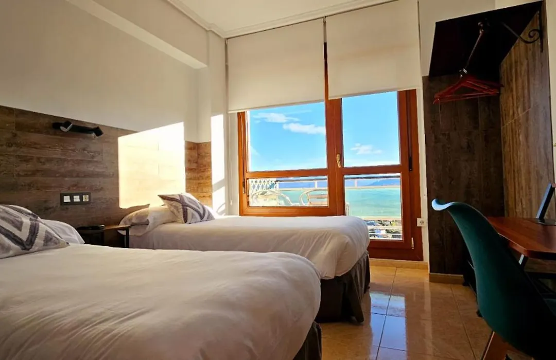 Hotel Artxanda Bilbao, Parking Gratuito en el Exterior Junto al Hotel-1