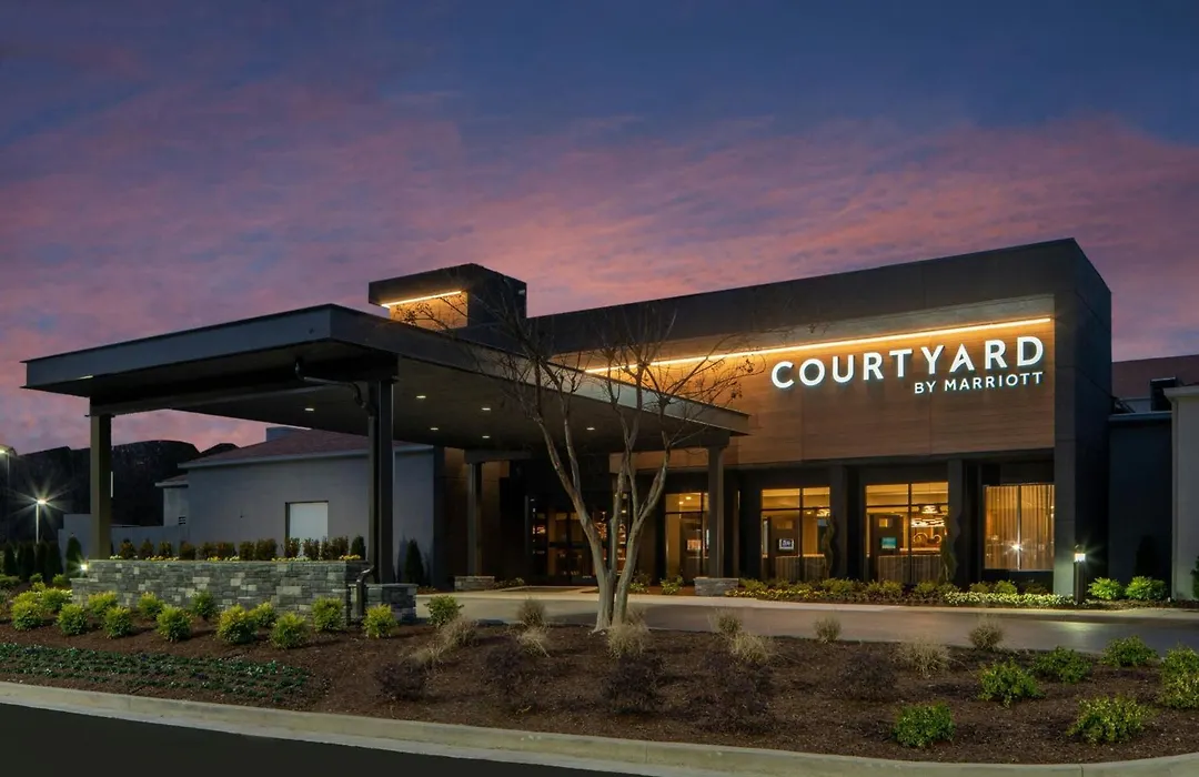 Courtyard By Marriott Memphis Airport-1