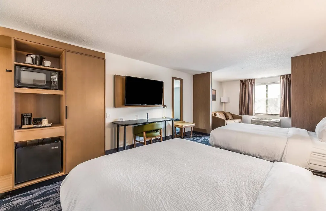 Fairfield By Marriott Inn & Suites Greensboro Coliseum Area-1