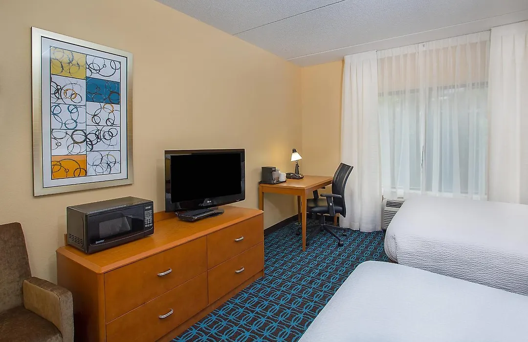 Fairfield Inn & Suites Kodak-1