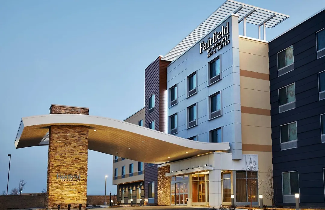 Fairfield Inn & Suites Sheboygan-1