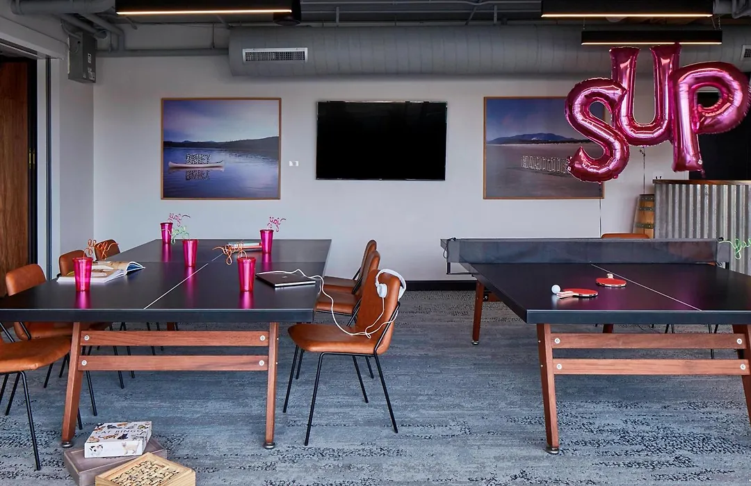 Moxy Denver Cherry Creek-1