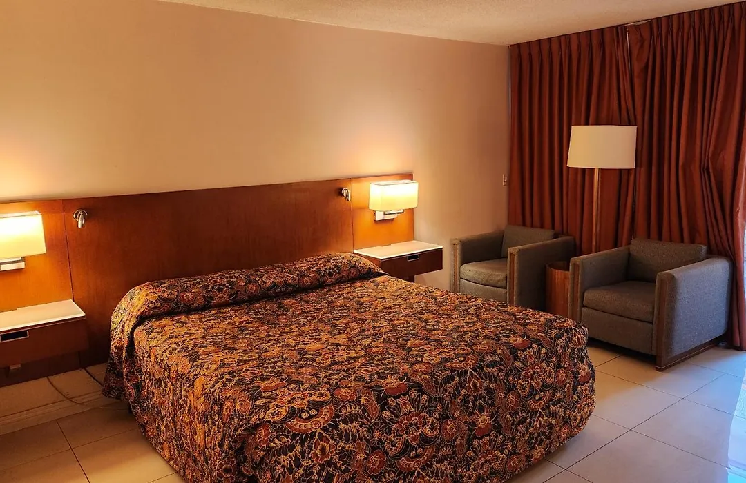 Royal Century Hotel At Lax-1