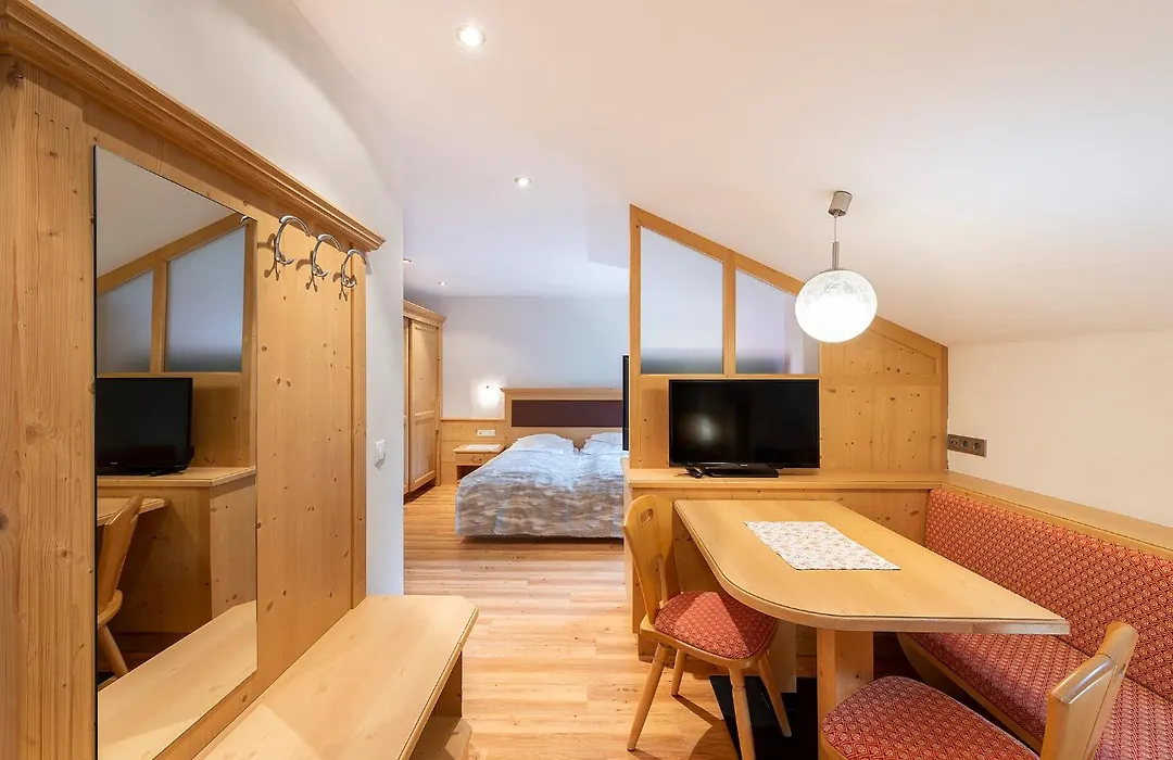 Hotel Seelaus-1