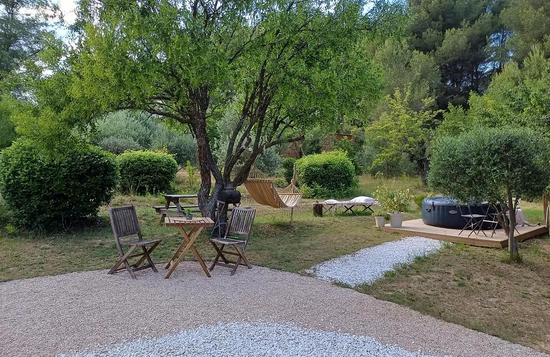 Magnifique Cabanon face au Garlaban à Aubagne-1