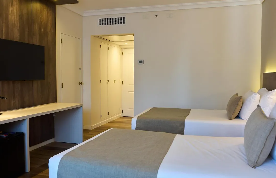 Dazzler By Wyndham Buenos Aires San Martin-1