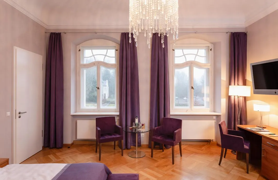 Hotel Schloss Rabenstein-1