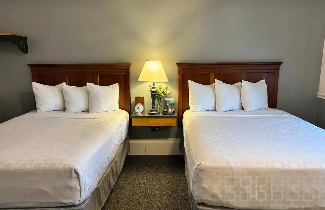 Sherwood Motel-1
