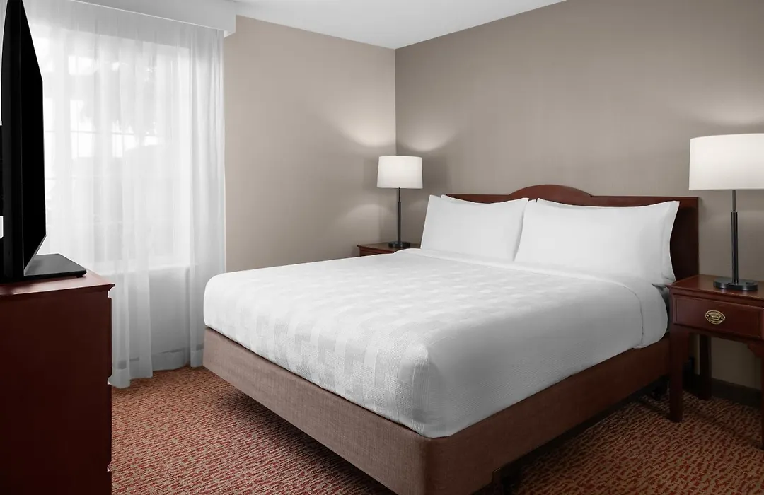 Larkspur Landing Extended Stay Suites Hillsboro-1