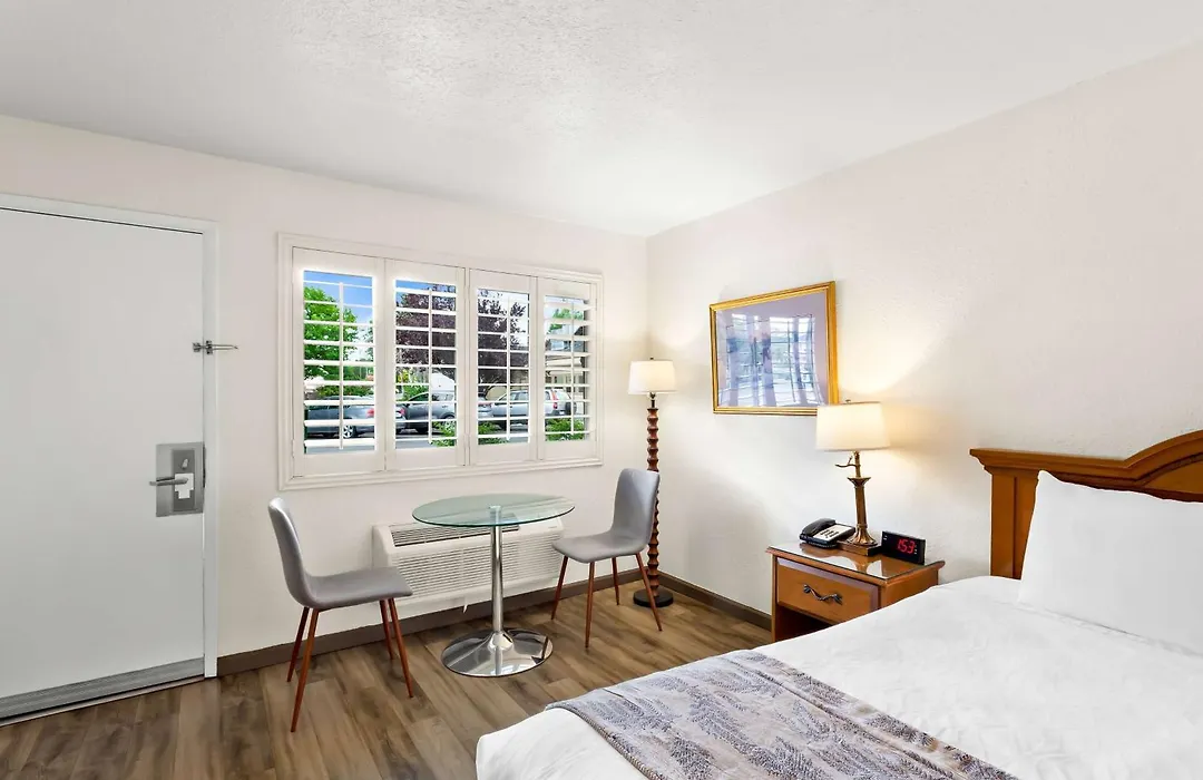 Surestay Plus Hotel By Best Western Susanville-1