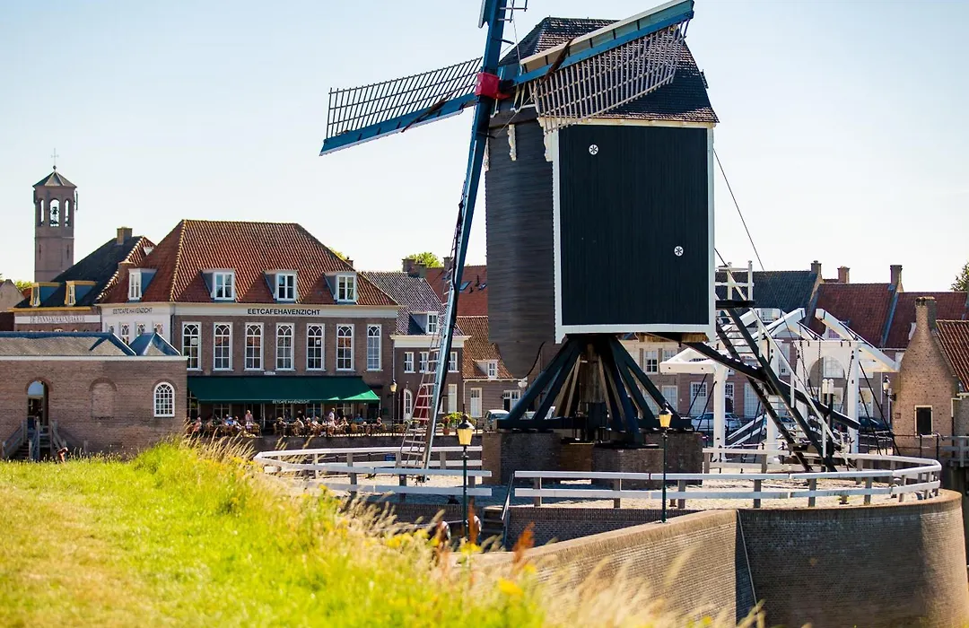 The George Oisterwijk-1