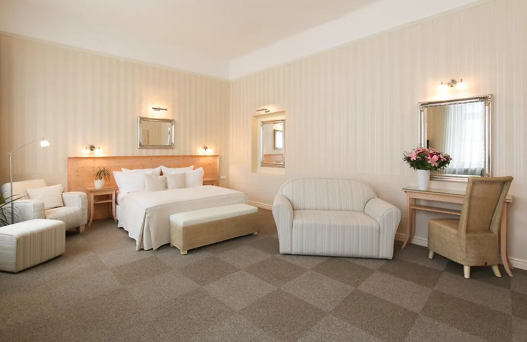 Unitas Hotel-1