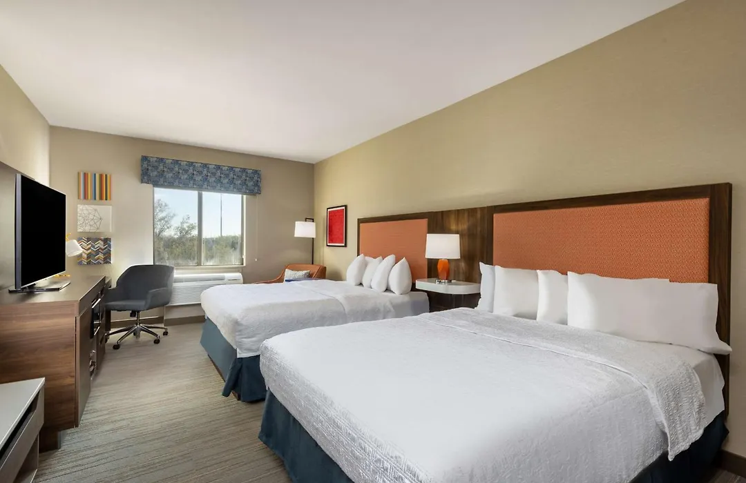 Hampton Inn & Suites Woodward-1