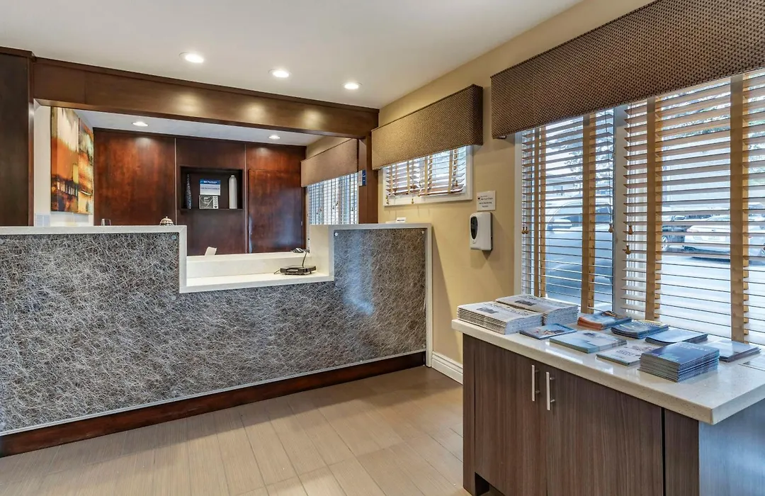 Best Western Carmel'S Town House Lodge-1