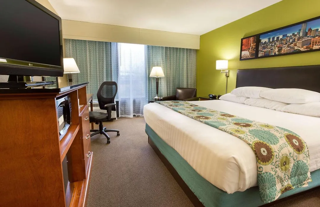 Heritage Inn Suites Houston Sugar Land, Trademark By Wyndham-1