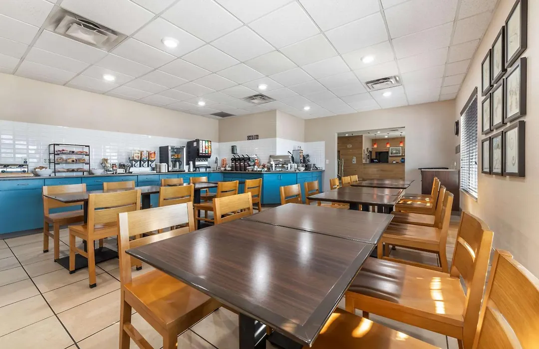 Country Inn & Suites By Radisson, Watertown, Sd-1
