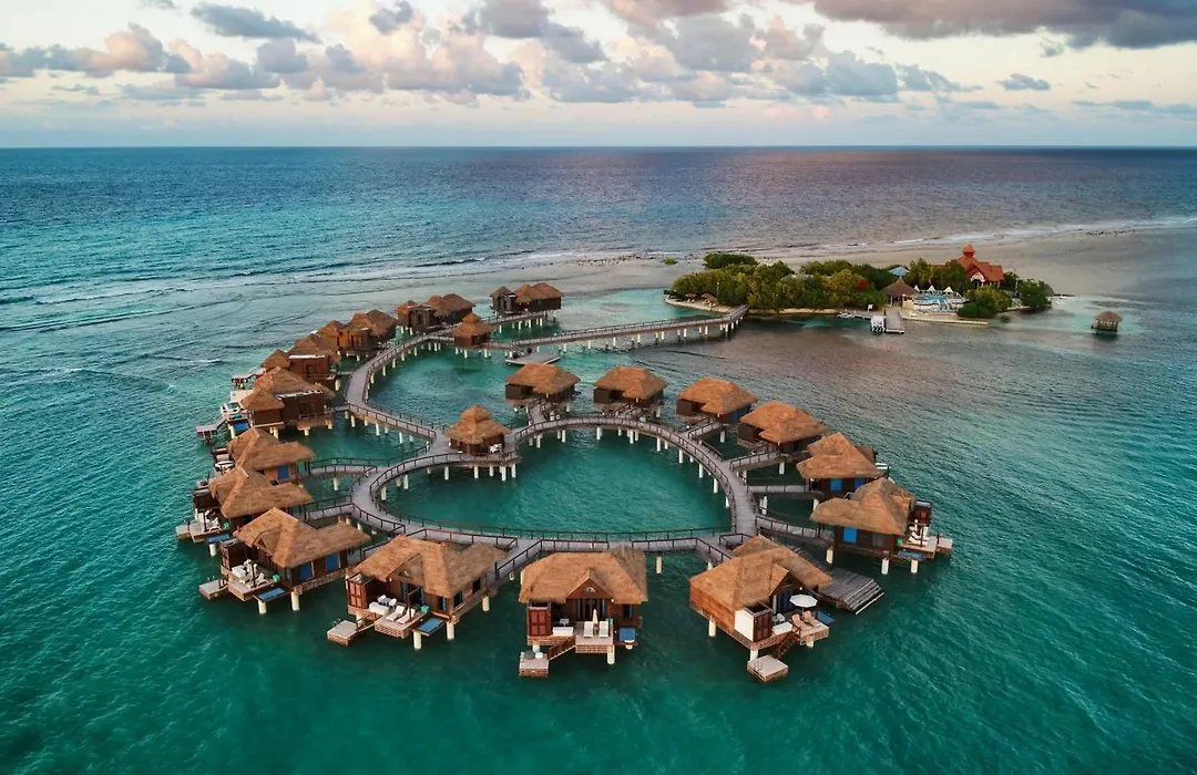 Sandals Royal Caribbean All Inclusive Resort & Private Island - Couples Only (Adults Only)-1