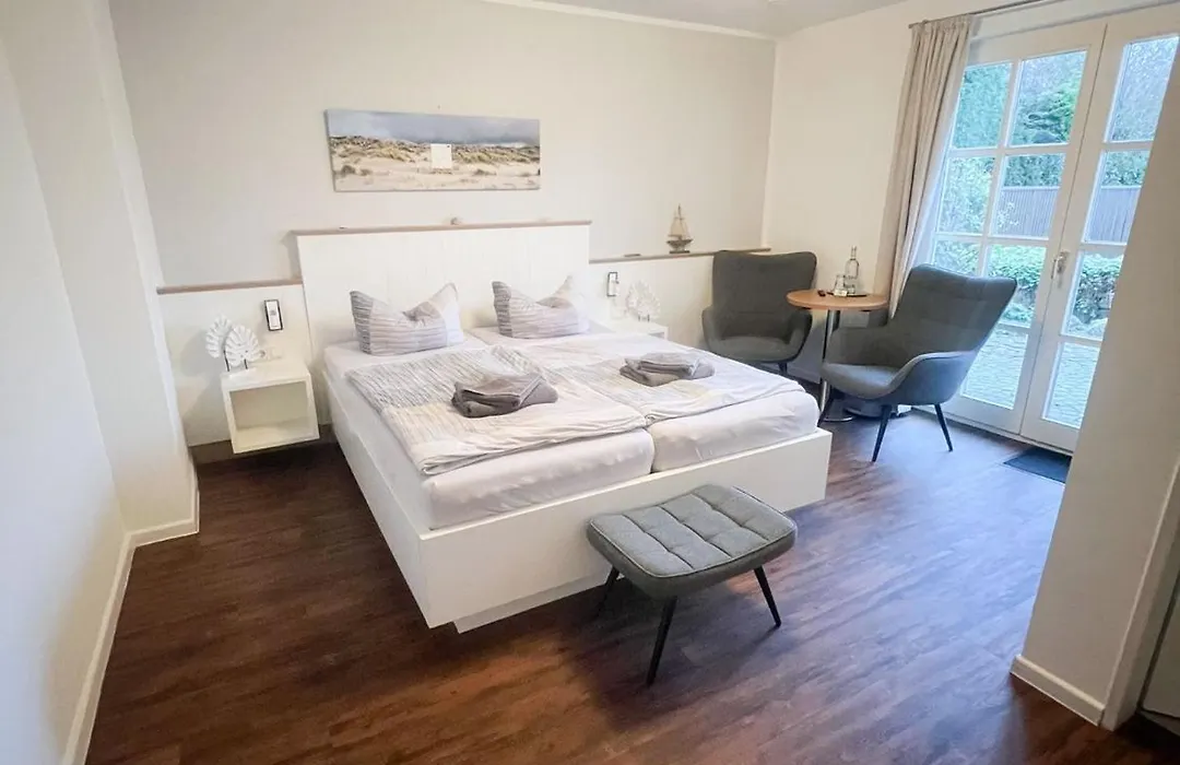 Hotel garni Seeluft Büsum-1