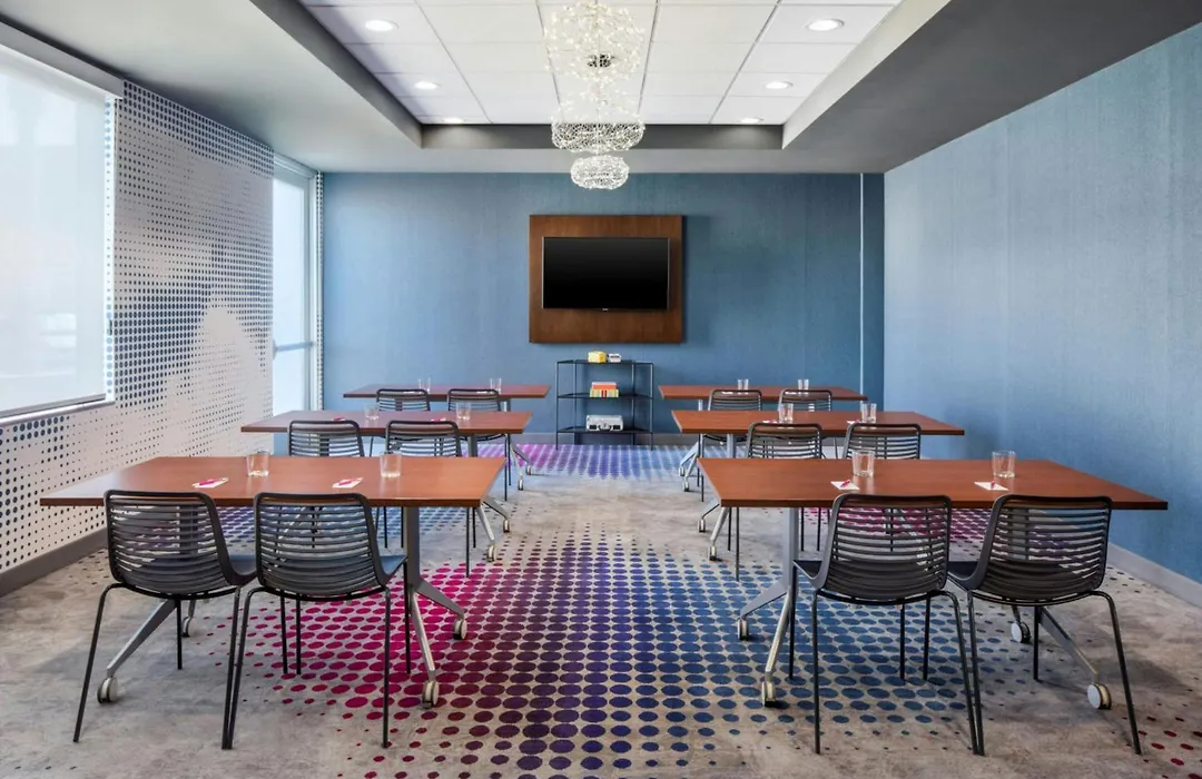 Aloft By Marriott Phoenix-Airport-1