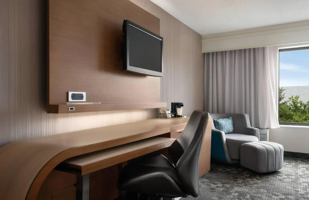 Courtyard By Marriott Dayton North-1